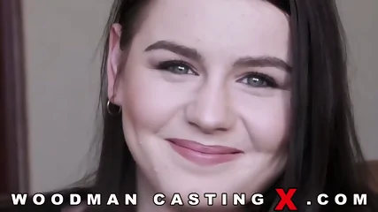 Rosie Bee.Three Men Fuck A Young Girl In All Her Holes - Video Porno Gratuite HD | X-Casting