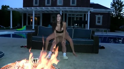 Newbie Takes A Cock - Video Porno Gratuite HD | X-Casting