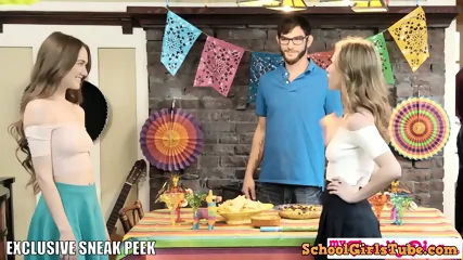 Step Sis And Teen Friend Sneak Fuck At Cinco De Mayo Party S2:E5 - Vidéo premium HD - Teen | X-Casting