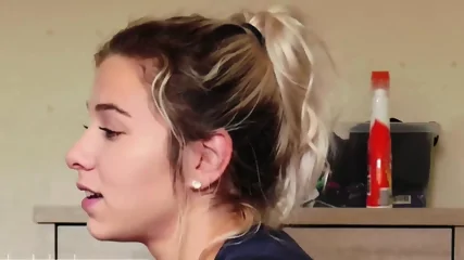 Sister in aw caught masturbating - Vidéo premium HD - Amateur | X-Casting