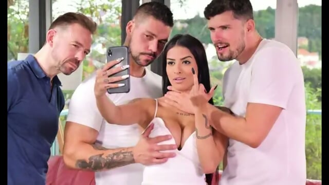 Brunette with big tits loves group fuck with double penetration - Videos Film X Pov Gratuit Gratuites HD | Jeux de Rue