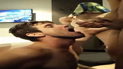 Casting belge – They Fucked My Mouth So Nice In Hotel Belgium